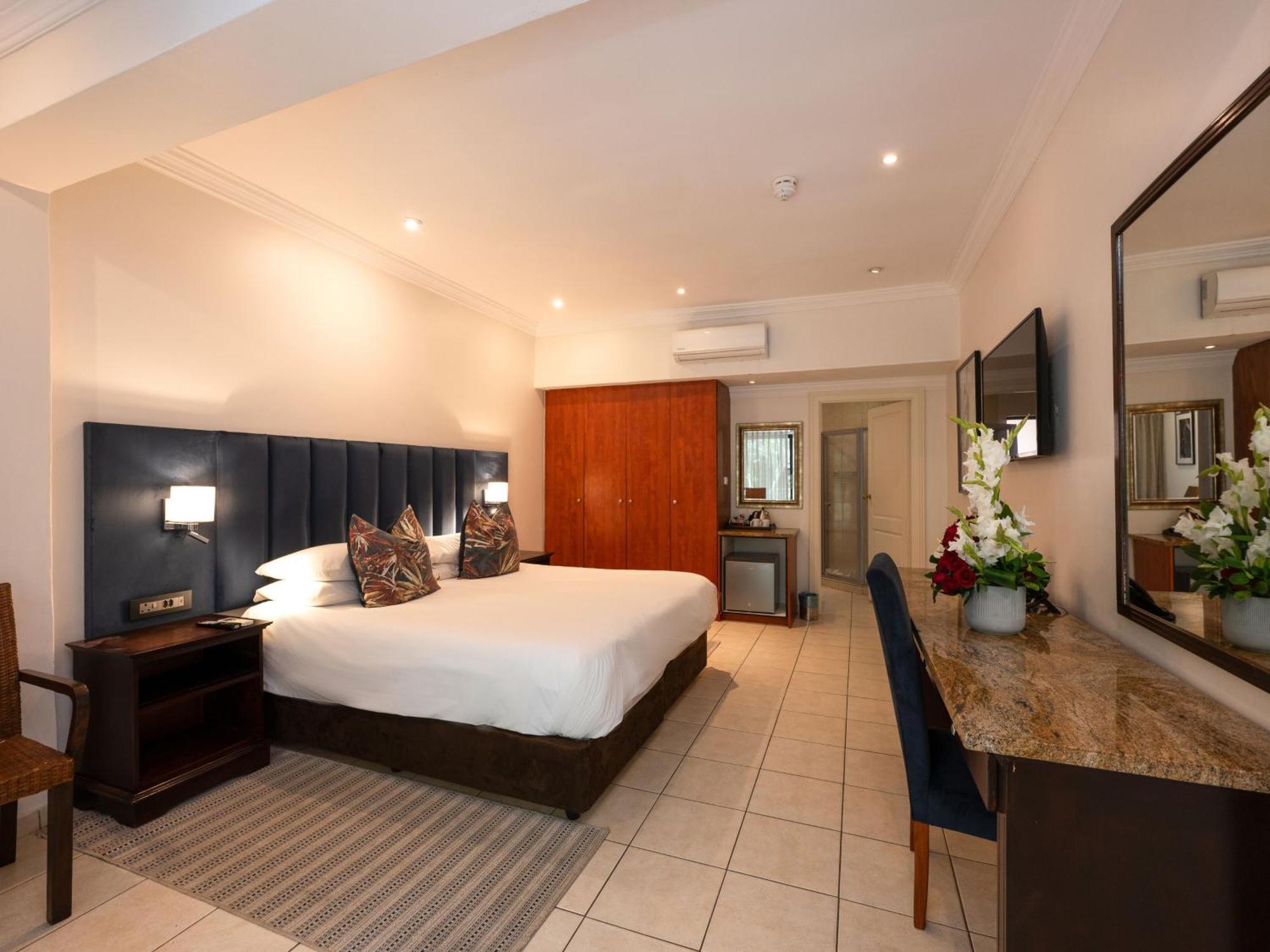 Anew Resort Hunters Rest Rustenburg Esterno foto